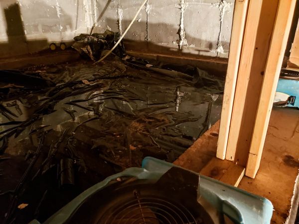 Crawlspace Water Cleanup in Valrico